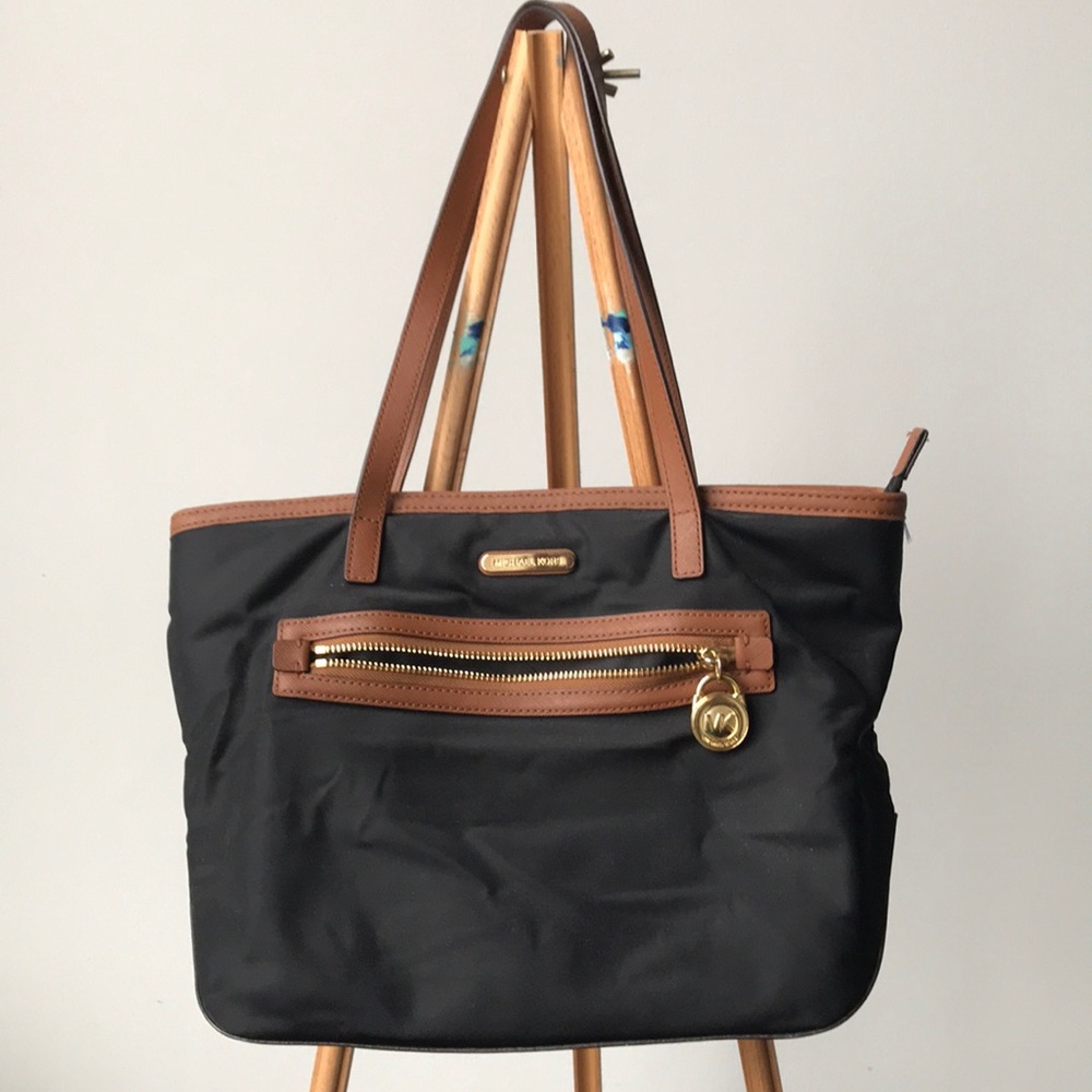 Black Michael Kors purse